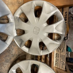 ホンダライフ純正ホイールきキャップの画像