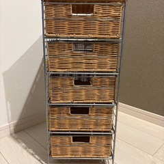 ラタン5段棚 無料
の画像