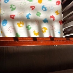 ベビーベッドの画像