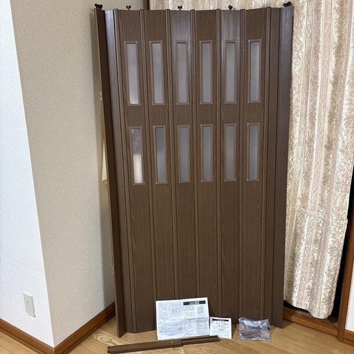 新品?パネルドアクレア
