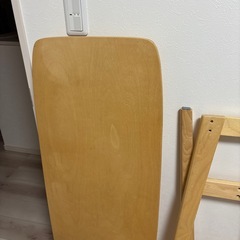 テーブル　デスクの画像