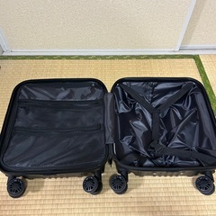 スーツケースの画像