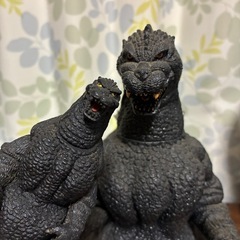 ゴジラ2体の画像