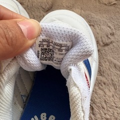 adidas キッズスニーカー　ストライプ赤青16cmの画像