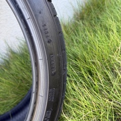 ファルケン　中古タイヤ2本の画像