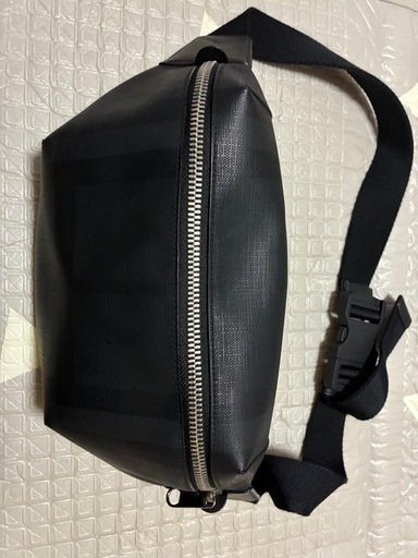 バーバリー　ボディバック