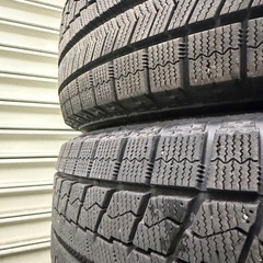 BRIDGESTONEスタッドレス15インチVRXタイヤのみ4本の画像