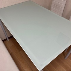 【受け渡し予定者確定】ガラステーブルの画像
