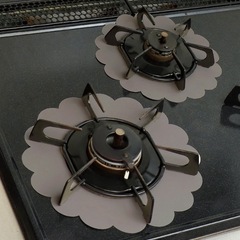 スリーコインズのコンロシート大小1枚ずつの画像