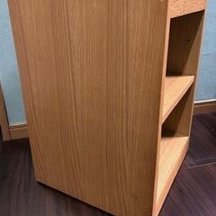 ベッドサイドテーブル差し上げます（大塚家具）の画像