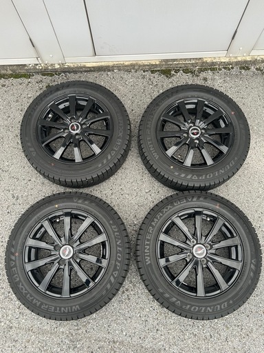 スタッドレスタイヤ 175/65R15 黒ホイール
