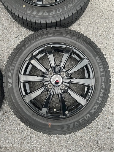 スタッドレスタイヤ 175/65R15 黒ホイール