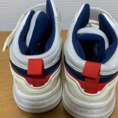 子供用スニーカーフィラ22の画像