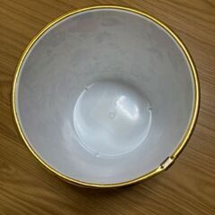 ゴミ箱（花柄）の画像