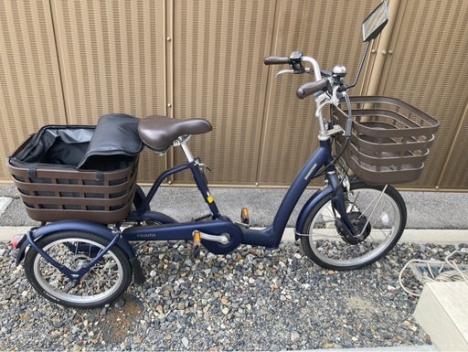 【ブリヂストン】 ラクットワゴンFW0B40電動アシスト三輪車 ネイビー ブリヂストン】 ラクットワゴンFW0B40電動アシスト三輪車 ネイビー