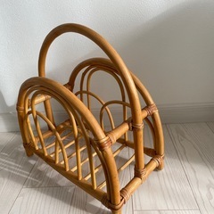 【商談中】マガジンラック/籐製/天然素材の画像