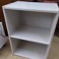 200円　カラーボックス　本棚の画像