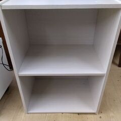 200円　カラーボックス　本棚の画像