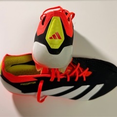 
Adidasサッカースパイクの画像