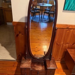 アンディックドレッサーの画像