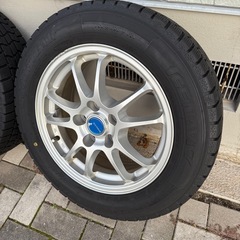 【美品中古】プリウスα スタッドレスタイヤ+アルミホイールセットの画像