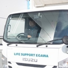 【ミドル・40代・50代活躍中】【早朝～昼のルート配送】月給28万円以上！お菓子の中型トラックドライバー 神奈川県相模原市緑区(南橋本)ドライバーの画像