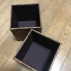 出品24日まで／小物入れ・ブラウンの画像