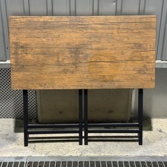 アンティークブラウン折りたたみデスクの画像