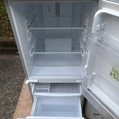 💥福岡市東区配送設置無料🌈　シャープ　2点セット　冷蔵庫(2019年製) 137L 洗濯機　(2020年製)　4.5kgの画像