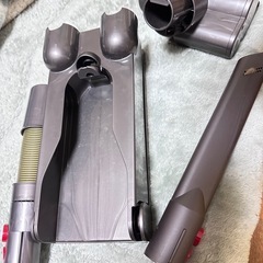 ダイソンV11fluffy     ジャンクの画像