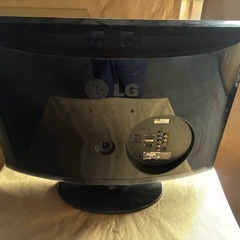 ★ 27インチ液晶モニター 入力端子いろいろ対応 ★の画像