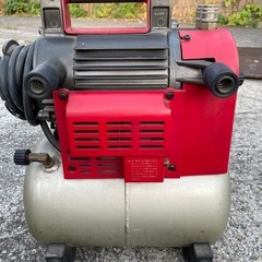 本日価格☆MAXエアーコンプレッサー715P III おまけ数点お付けしますの画像