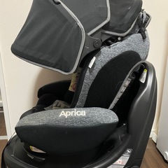 【手渡し限定/西淀川区】Aprica チャイルドシート フラディアグロウ ISOFIX 体重2.5kg〜18kgの画像
