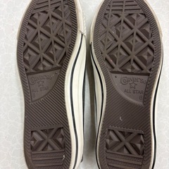 Converse グレー ローカットスニーカーの画像