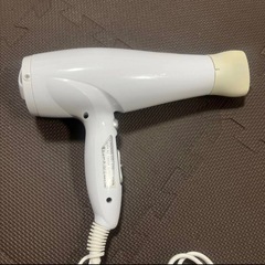 ヘアドライヤー Sunn Ionizer 白の画像