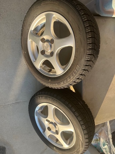 スタッドレスタイヤ美品