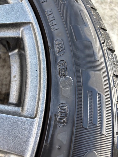 限定値下げ中！ タイヤ ホイール 225/55r17 スタッドレス ホイール付き  冬タイヤ
