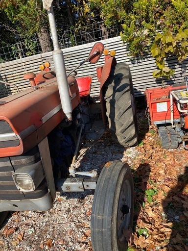 マッセイファーガソン　中古　トラクター　MF135