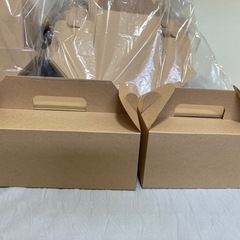 ケーキ箱の画像