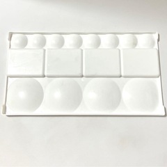 絵の具　パレットの画像