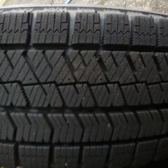 【溝高】2021年製 175/70R14(175/65R15) BLIZZAK VRX2 スタッドレスタイヤ アルミ　コンパクトカーの画像