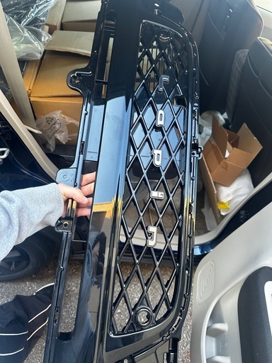 【新品】ラパンLC HE93S 純正ラジエーターグリル