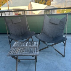 【軽トラもしくは大型車での引取り限定】ガーデンパラソル イス 机 セットの画像