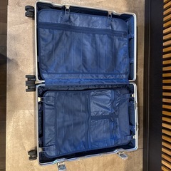 スーツケースの画像