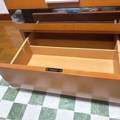 【軽トラもしくは大型車での引取り推奨】コンセント付き棚 収納棚の画像