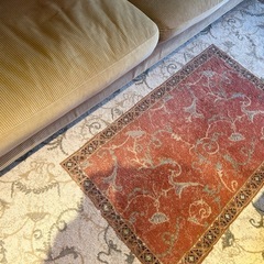 ラグ　オレンジ　ベージュ　リビング用の画像