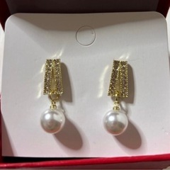 真珠ピアス
の画像