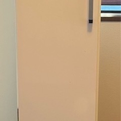 ディノスで購入　ゴミ箱上が有効活用できます　隙間収納の画像