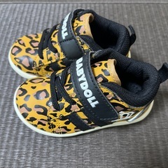 ベビードールスニーカーの画像