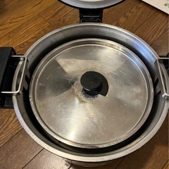 サーモス シャトルシェフKPY-4500 チタンシルバー THERMOSの画像